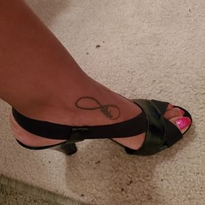 Sling back leather and elastic heels